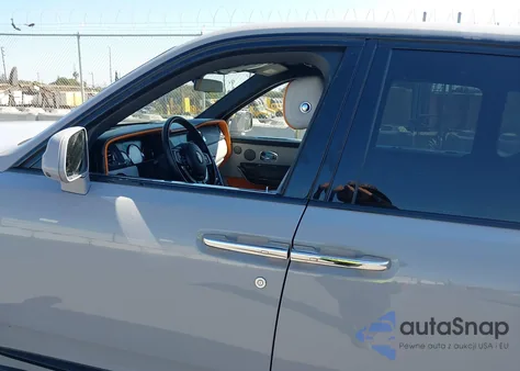 2021 Rolls-Royce Cullinan из США, поврежденный, VIN SLATV4C07MU2065